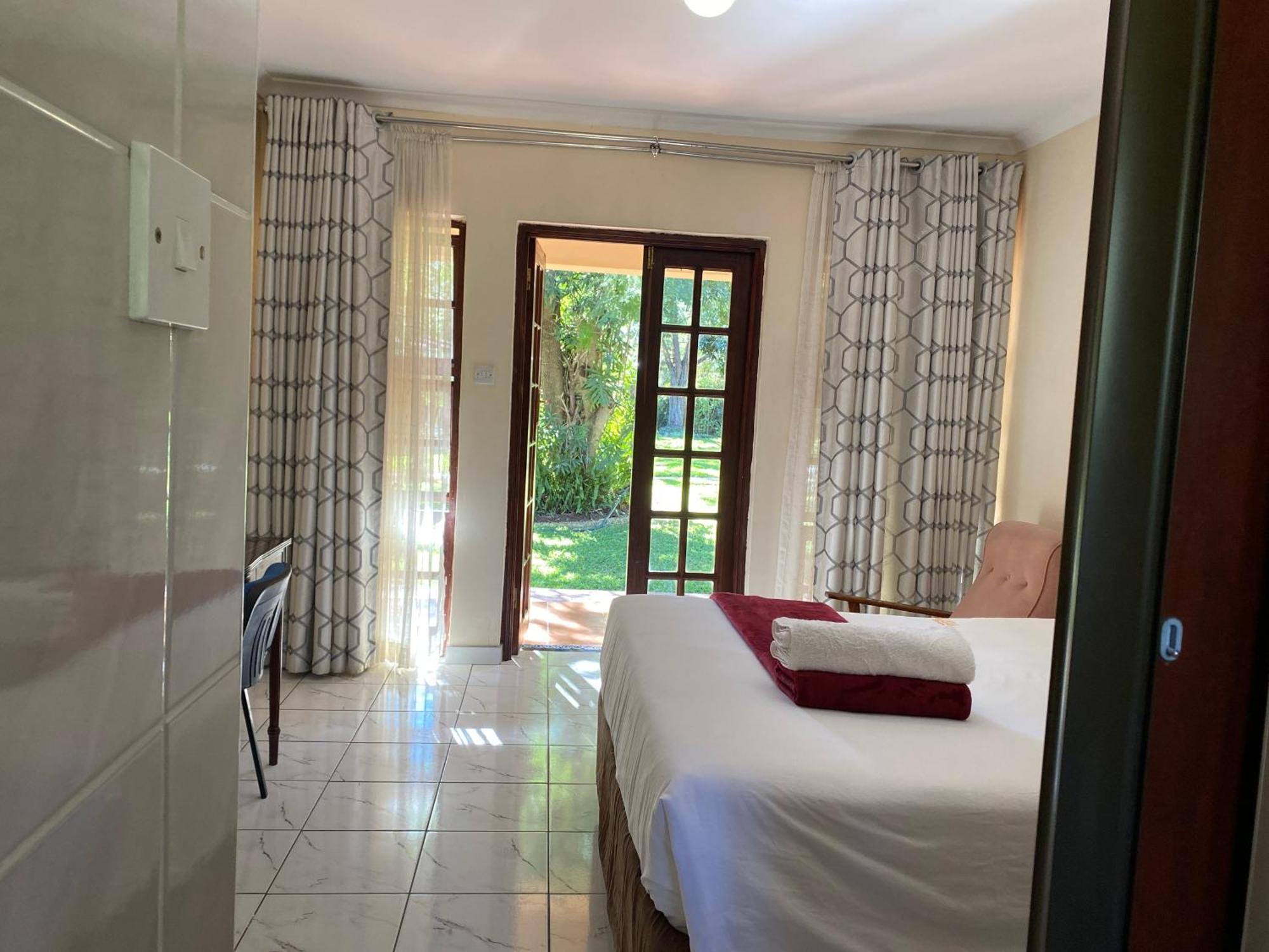 Matilinda Lodge Bulawayo Buitenkant foto