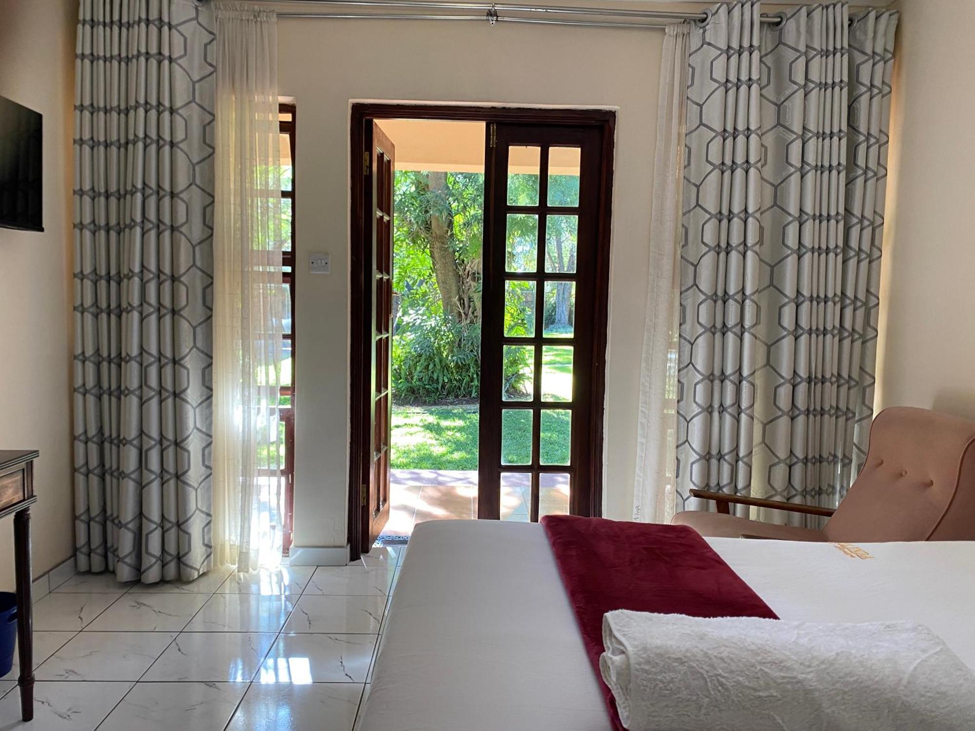 Matilinda Lodge Bulawayo Buitenkant foto